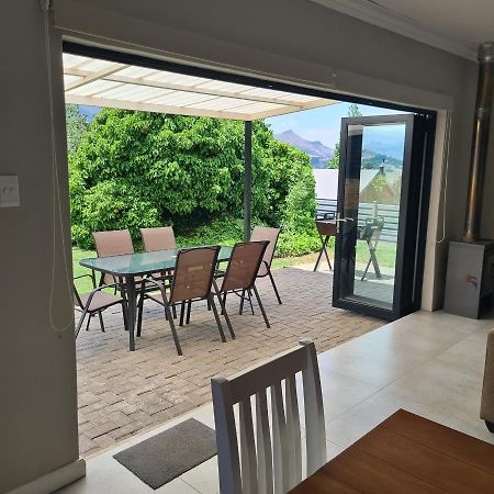 Clarens Escape Apartment Bagian luar foto