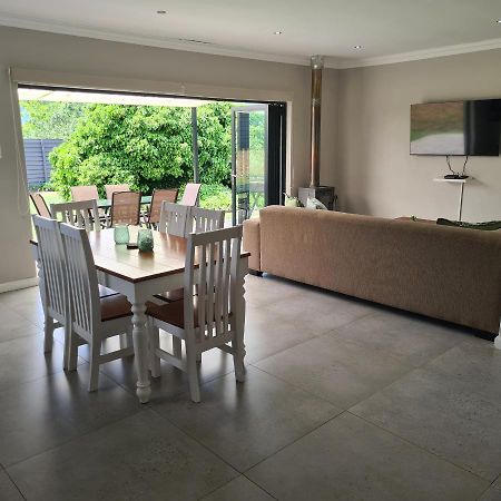 Clarens Escape Apartment Bagian luar foto