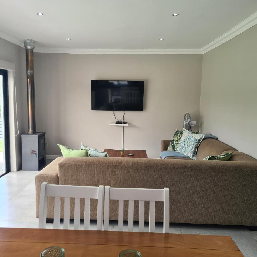 Clarens Escape Apartment Bagian luar foto