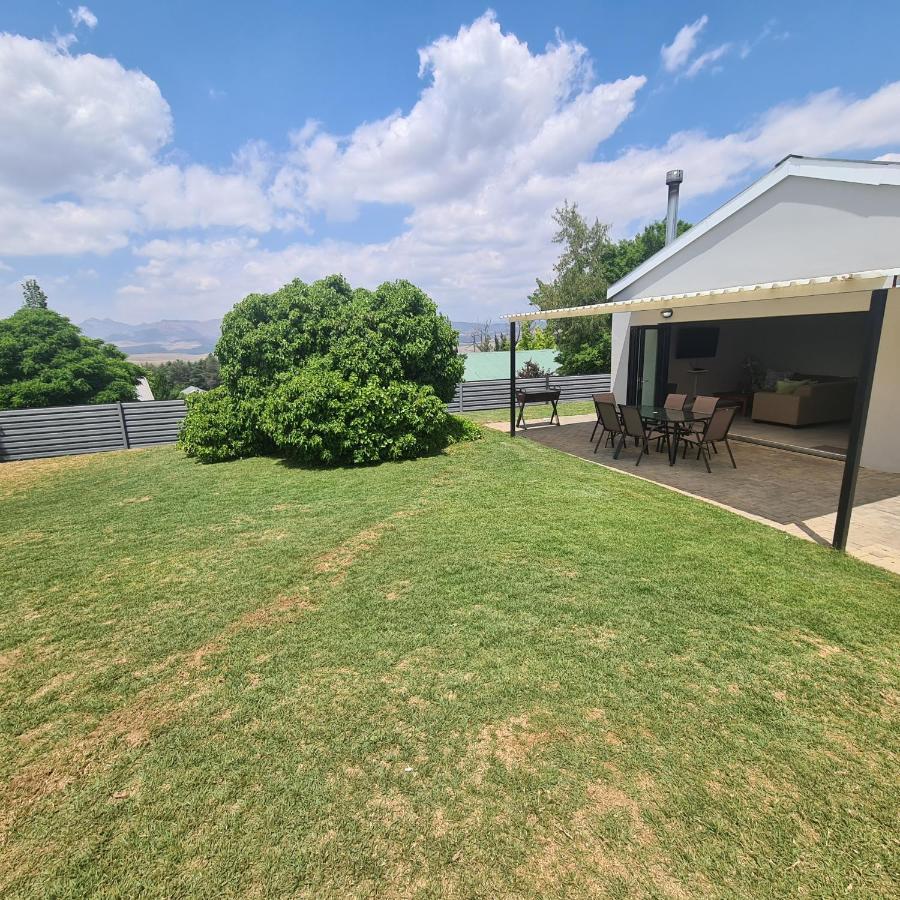 Clarens Escape Apartment Bagian luar foto