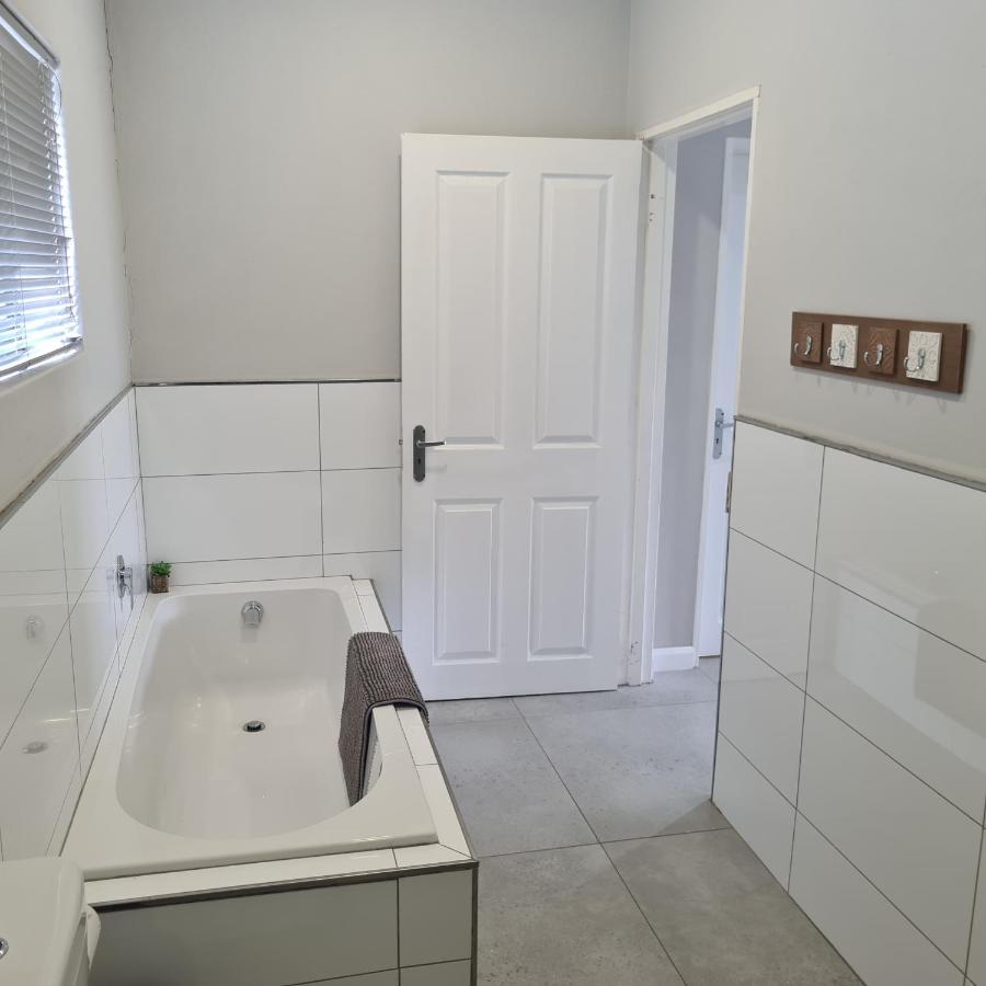 Clarens Escape Apartment Bagian luar foto