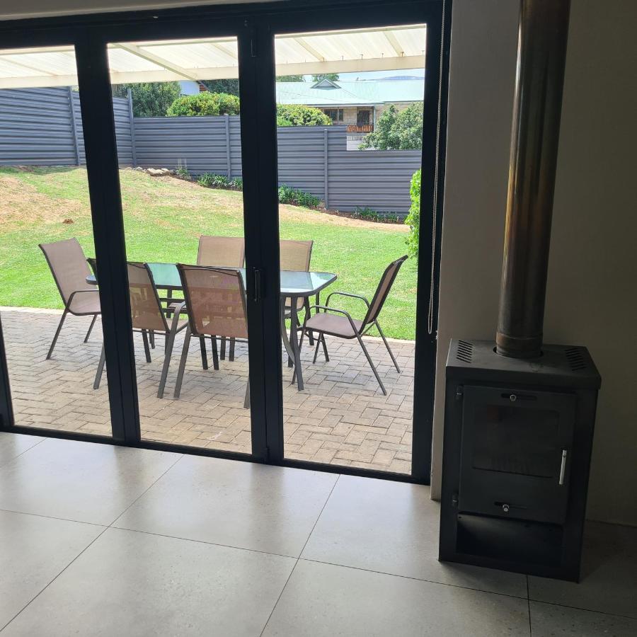 Clarens Escape Apartment Bagian luar foto